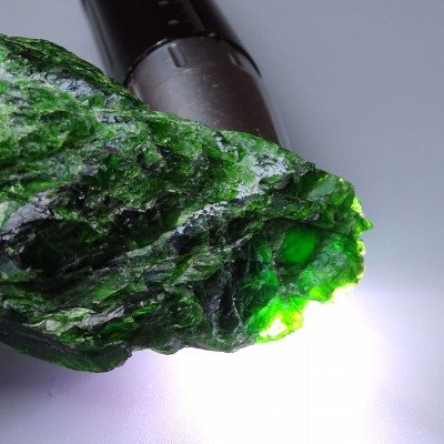 Chromdiopside natural mineral top quality 211g, Russia