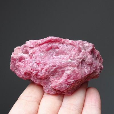 Rhodonit-Rohmineral 178g, Brasilien