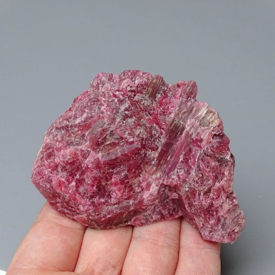 Rhodonit-Rohmineral 151g, Brasilien