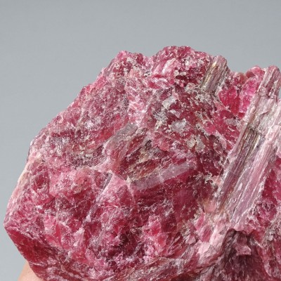 Rhodonit-Rohmineral 151g, Brasilien