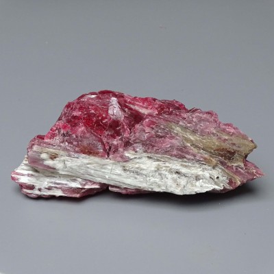 Rhodonit-Rohmineral 238g, Brasilien