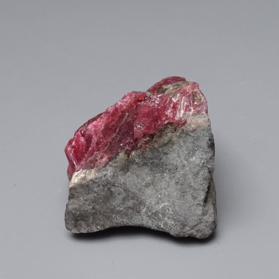 Rhodonit-Rohmineral 116g, Brasilien