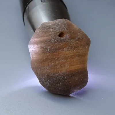 Agni Manitite tektit 22.9g, Indonesia