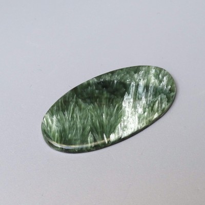 Serafinit polierter Cabochon 6,7g Russland