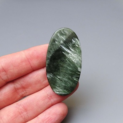 Serafinit polierter Cabochon 6,7g Russland