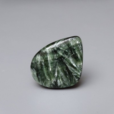 Serafinite polished cabochon 7.5g Russia