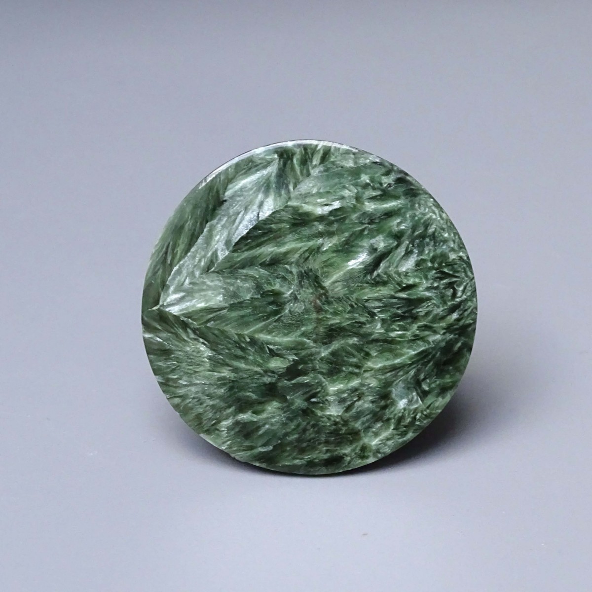 Serafinite polished cabochon 11g Russia