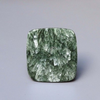 Serafinite polished cabochon 8.7g Russia