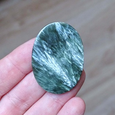 Serafinite polished cabochon 6.5g Russia