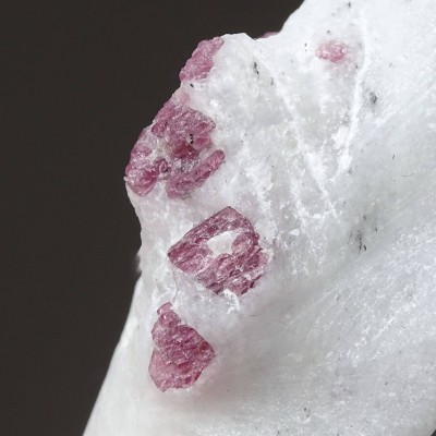 Natural spinel in marble 103g, Vietnam