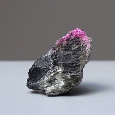 Rubelite/red tourmaline, black turmaline 22,5g, Brazil