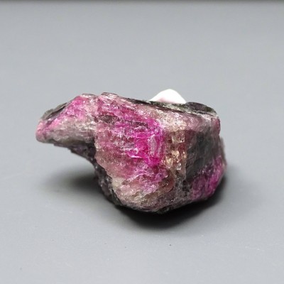 Rubelite/red tourmaline, black turmaline 19,2g, Brazil