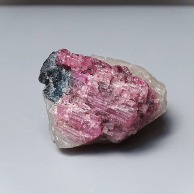 Rubelite/red tourmaline, black turmaline 53.4g, Brazil