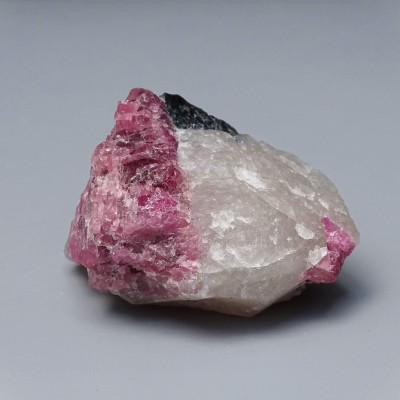 Rubelite/red tourmaline, black turmaline 53.4g, Brazil