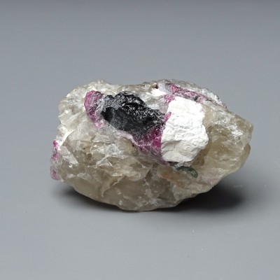 Rubelite/red tourmaline, black turmaline 54.8g, Brazil