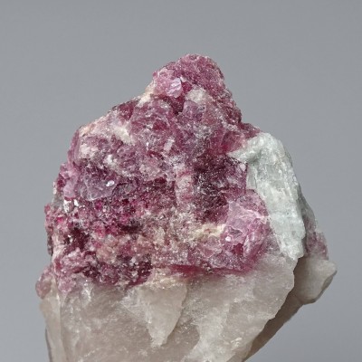 Rubelite/red tourmaline 41.4g, Brazil