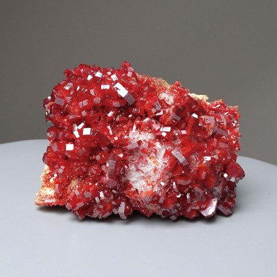 Vanadinite mineral 793g, Morocco