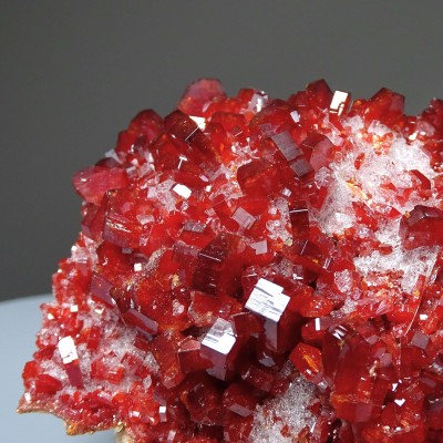 Vanadinite mineral 793g, Morocco