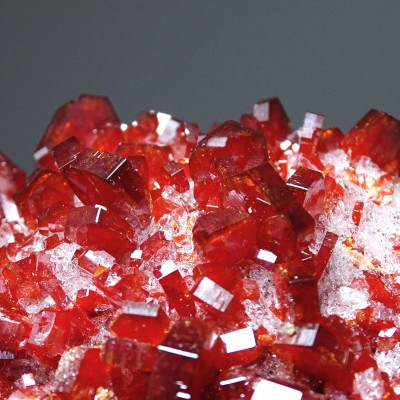 Vanadinite mineral 793g, Morocco