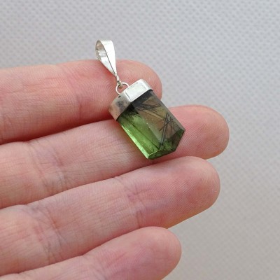 Peridot /Olivine natural crystal pendant 3.8g Pakistan