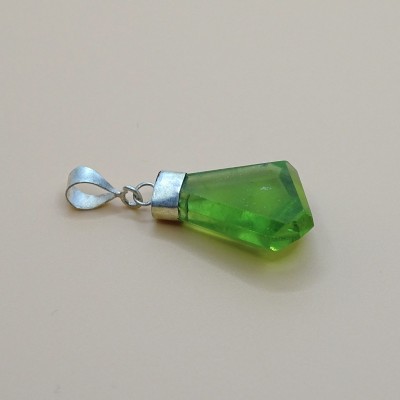 Peridot /Olivine natural crystal pendant 4g Pakistan