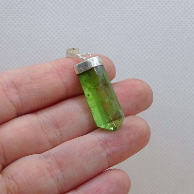 Peridot /Olivine natural crystal pendant 5.6g Pakistan