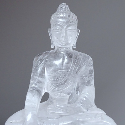 Buddha sedící z Himalajského křišťálu 1346g, Pakistán