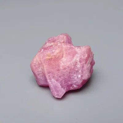 Natural raw ruby 54.4g, Macedonia