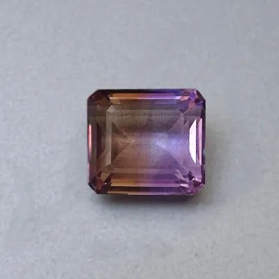 Geschliffener Ametrin 21,82ct, Bolivien