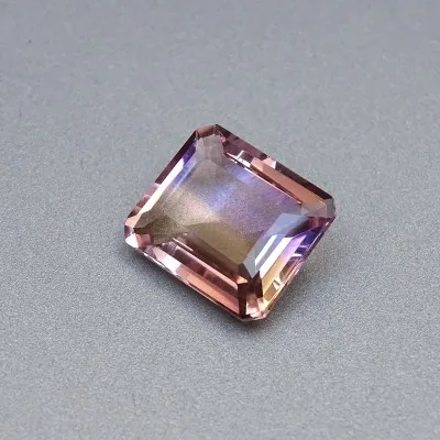 Geschliffener Ametrin 17,99ct, Bolivien