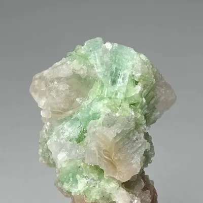 Tourmaline natural in quartz 31g, Pakistan