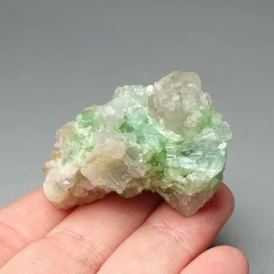 Tourmaline natural in quartz 31g, Pakistan