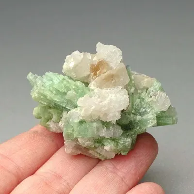Tourmaline natural in quartz 49g, Pakistan