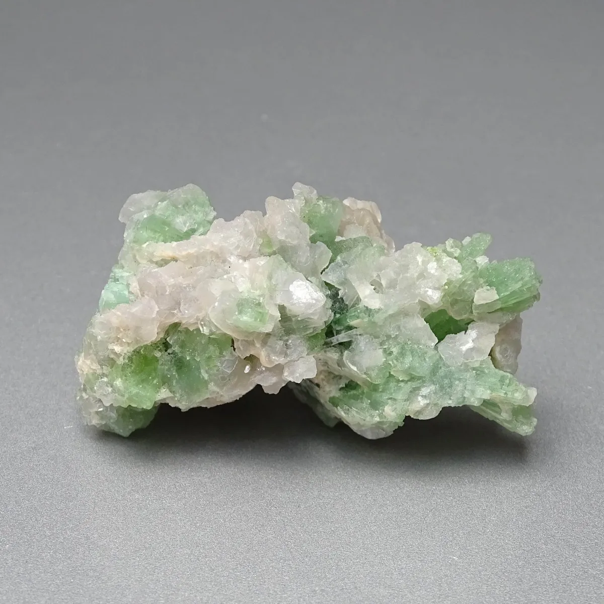 Tourmaline natural in quartz 43g, Pakistan
