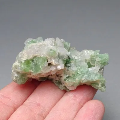 Tourmaline natural in quartz 43g, Pakistan
