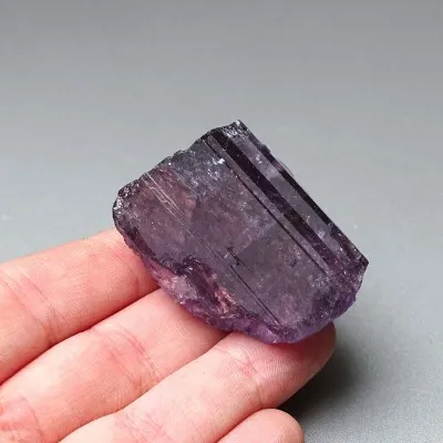 Scapolite purple natural crystal 59.3g, Afghanistan