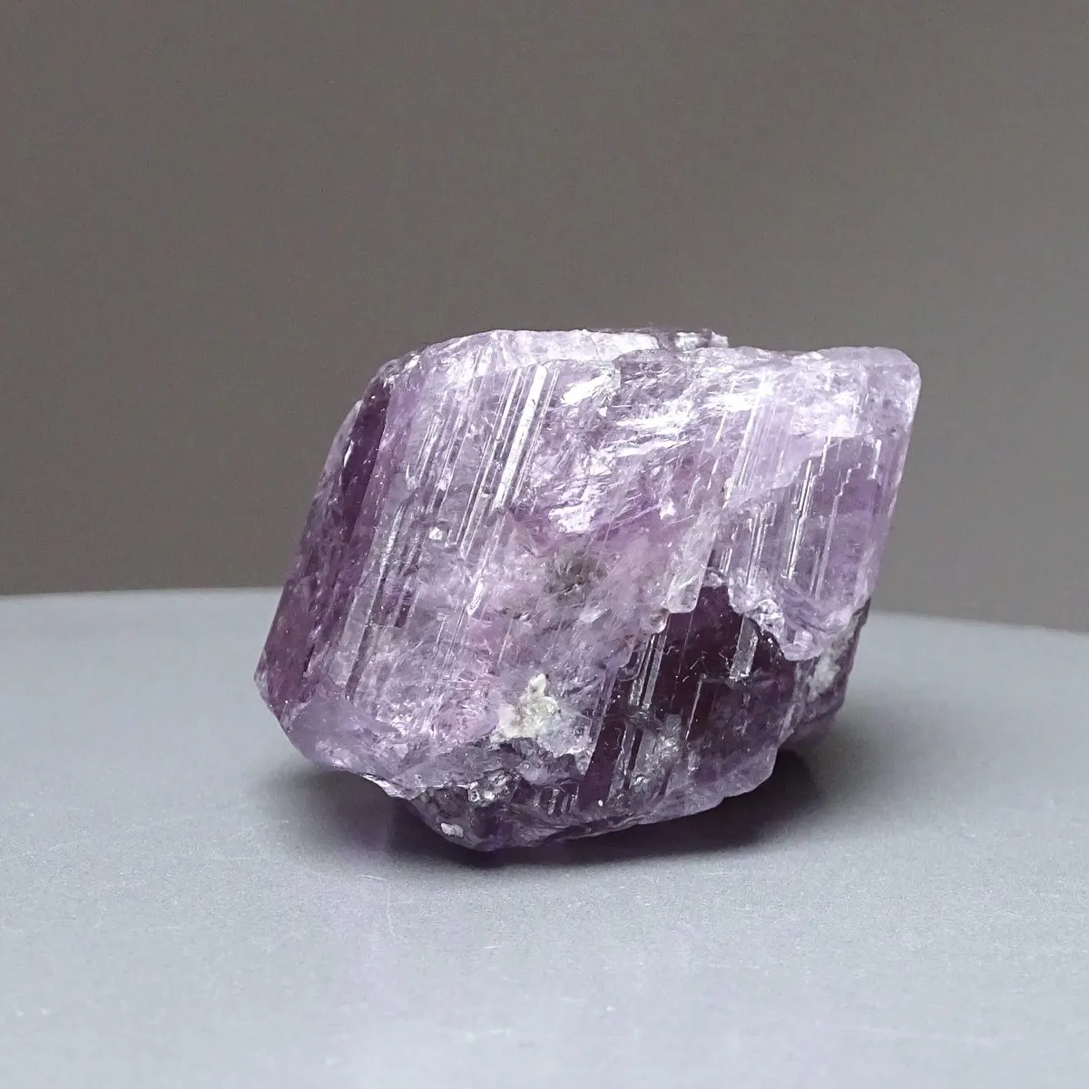 Scapolite purple natural crystal 79.2g, Afghanistan