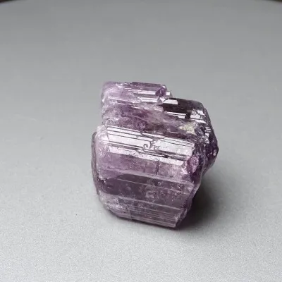 Scapolit lila Naturkristall 79,2g, Afghanistan