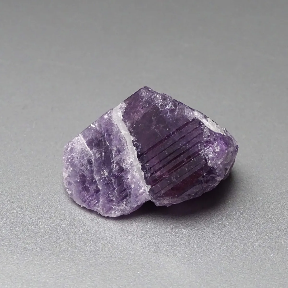 Scapolite purple natural crystal 34.1g, Afghanistan