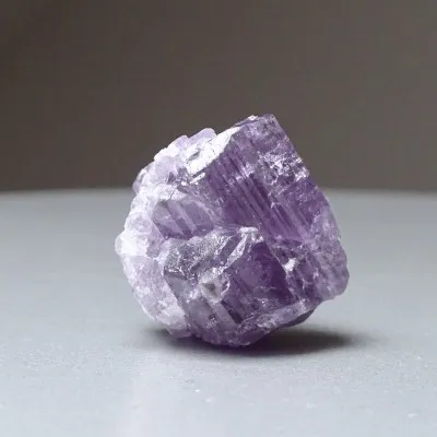 Scapolit lila Naturkristall 18,8g, Afghanistan