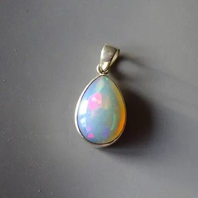Ethiopian opal pendant 7.7g, Ethiopia | MINERALS-STONES®