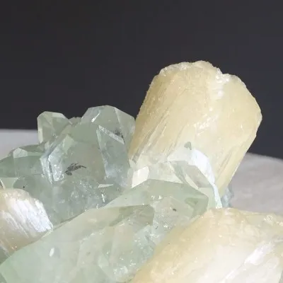 Apophyllite druse crystals and stilbite 285g, India