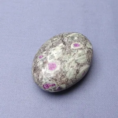 Ruby in albite polished 98g, India MINERALS-STONES®