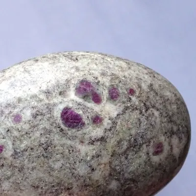 Ruby in albite polished 150g, India MINERALS-STONES®