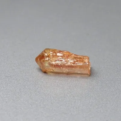 Topaz imperial natural crystal 2.5g, Brazil | MINERALS-STONES®