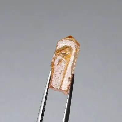 Topaz imperial natural crystal 2.5g, Brazil | MINERALS-STONES®