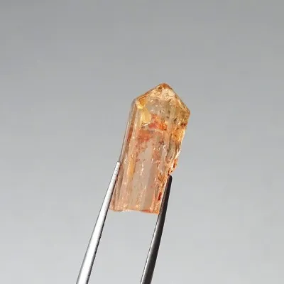 Topaz imperial natural crystal 2.5g, Brazil | MINERALS-STONES®