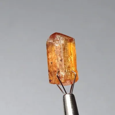 Topaz imperial natural crystal 3.5g, Brazil | MINERALS-STONES®