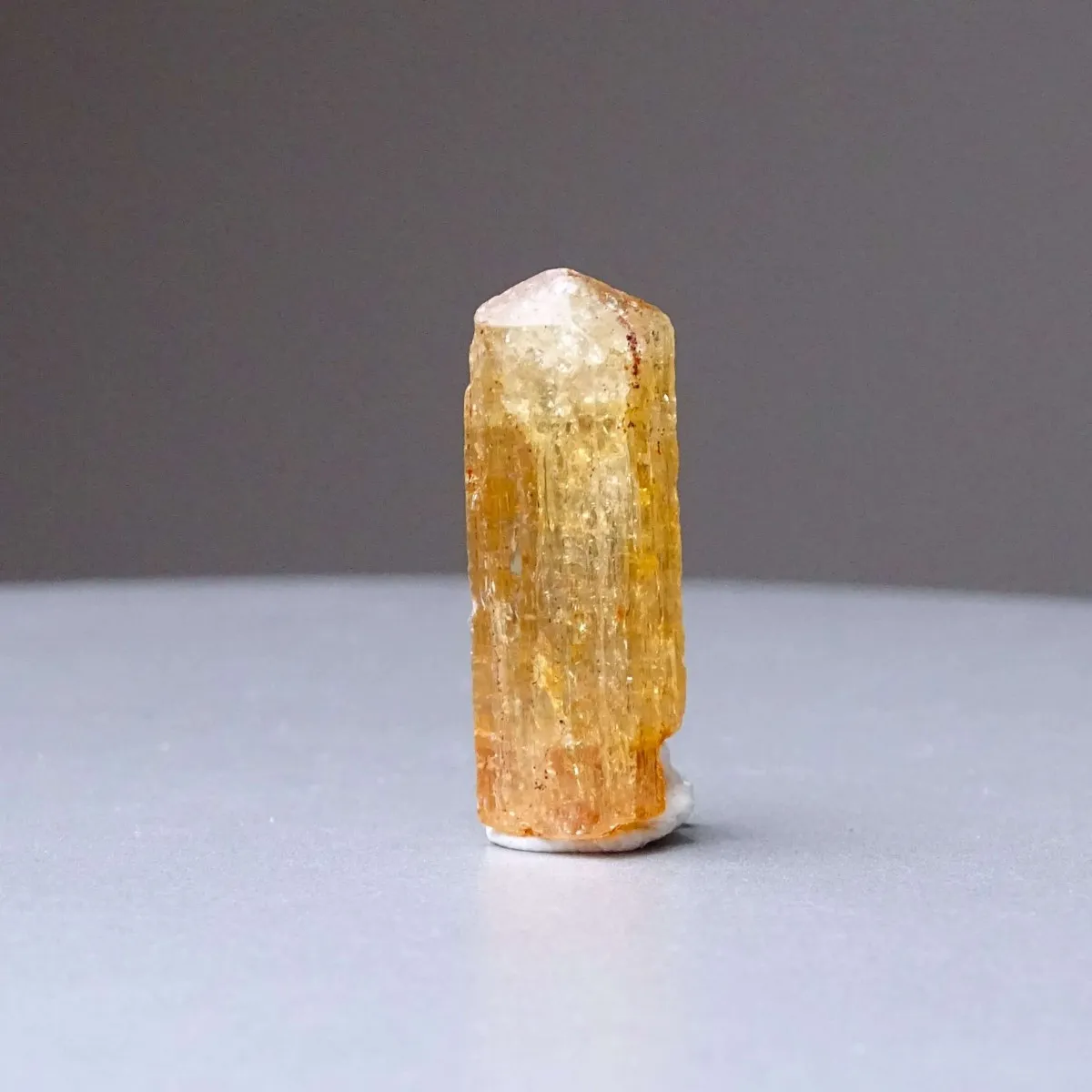 Topaz imperial natural crystal 7g, Brazil | MINERALS-STONES®