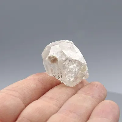 Topaz natural crystal 25.3g, Pakistan | MINERALS-STONES®